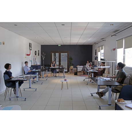 Reprise de l'équipe permanente avec distanciation sociale